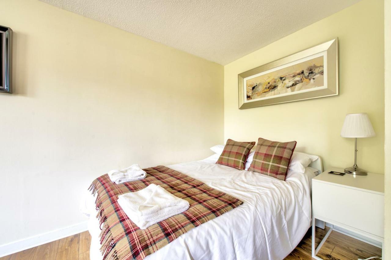 Stunning Studio Apartment Castle View Edinburgh Dış mekan fotoğraf